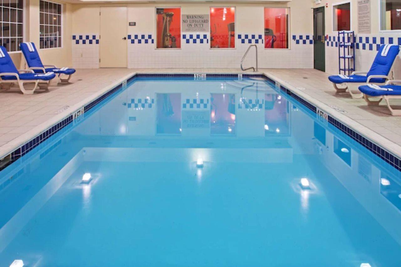 Wingate By Wyndham Youngstown - Austintown Esterno foto